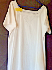 romatisches Nachthemd