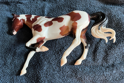 Breyer pinto sport pferd - sport,