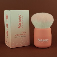 Sassy Beauty Fluff Kabuki