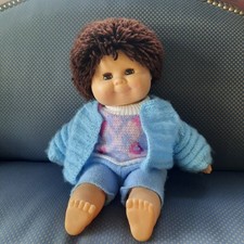 Puppe 44 cm Dunkelbraune Haare und braune Augenen