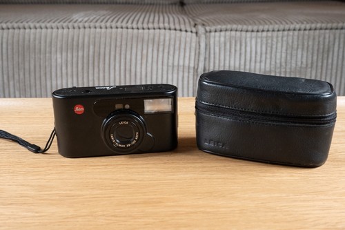 Leica point shoot - c1,