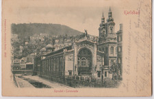 Relief-Ansichtskarte Karlsbad, Sprudel-Colonnade, gel. 12.9.1899