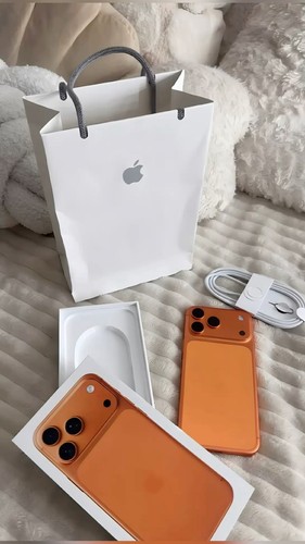 Apple iphone pro - apple, 1