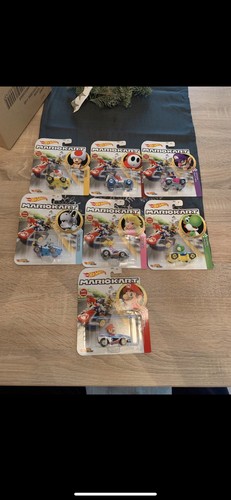 Hot wheels mario kart bowser - mario,