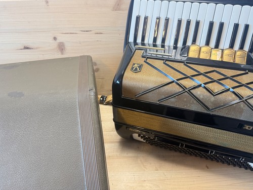 Pianoakkordeon hohner favorit - pianoakkordeon,