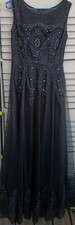 Elegantes langes schwarzes