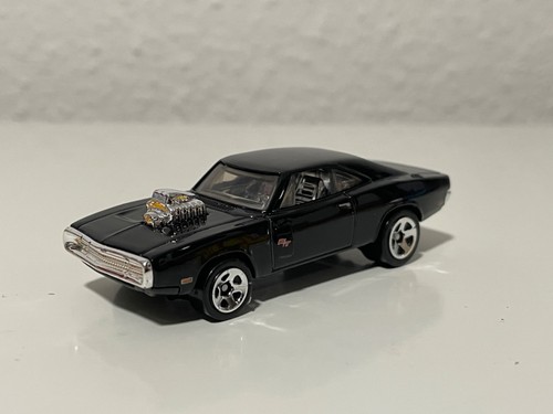 Hot wheels dodge charger rt - charger,