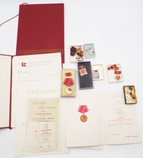 Lot DDR Abzeichen Orden