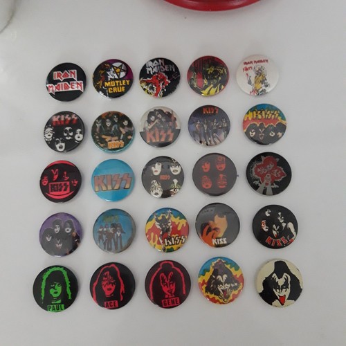 Verkaufe buttons 70er - 25,