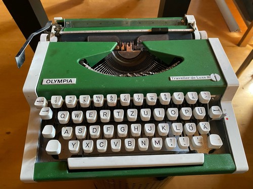 Olympia schreibmaschine mit - olympia,