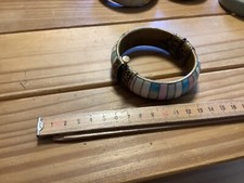 Klapparmreif Armreif Oval Horn Bein Messing bunt