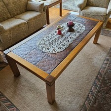 Sehr gut erhaltener Wohnzimmertisch Eiche rustikal