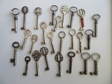 25 x Schlüssel für Einsteck-Schloss Schrank Kommode Vitrine antik vintage 1920