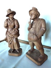 Handgeschnitzte Holzfiguren