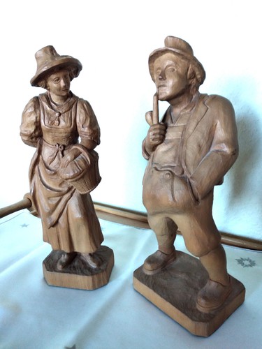 Handgeschnitzte holzfiguren - handgeschnitzte,
