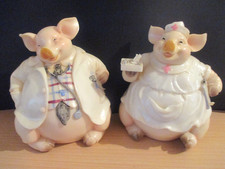 Arzt und Krankenschwester als Spardosen/Sparbüchsen, Kunststoff, je 17cm hoch !!