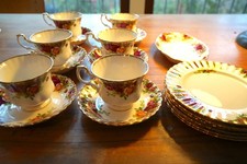 Old Country Roses, Royal