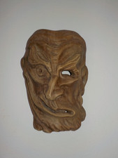 Alte, größere geschnitzte