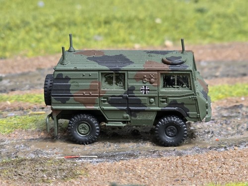 Roco minitanks steyr puch - minitanks, steyr-puch