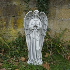 Betender Engel Grabengel