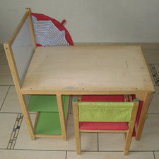 Holz Kindertisch mit Stuhl Maltafel und Ablagemöglichkeit