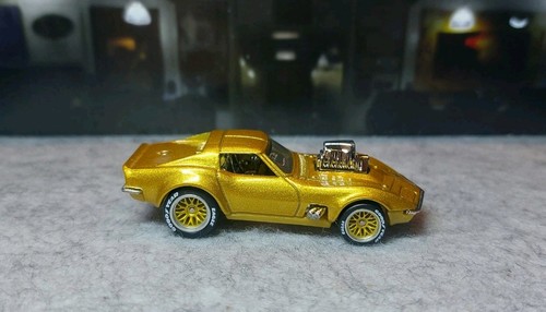 Hot wheels corvette gas - hot,