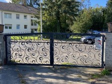 Schmiedeeisen Toranlage, Tür- und Fenstergitter