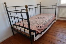 IKEA Metal Schwarz und Messing Tagesbett Romantisch für eine Person