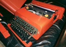 Schreibmaschine Olivetti