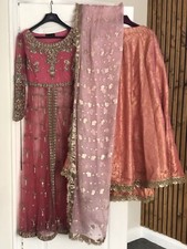 Asiatische Damen indischer