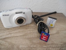 Nikon W100 Digitalkamera mit