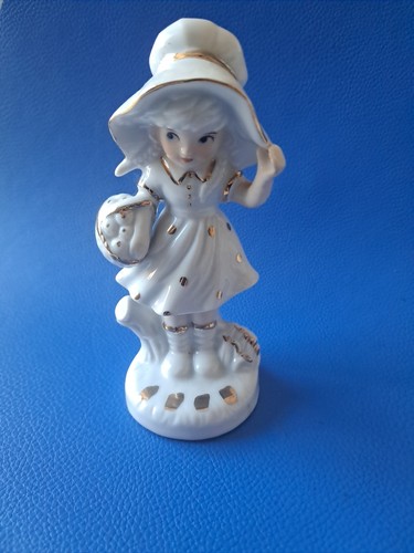 Porzellanfigur mädchen mit - porzellanfigur,