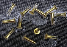 48 Stück ZWEISPITZNIETEN