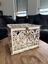 Kartenbox für Hochzeit aus Holz mit Schloss
