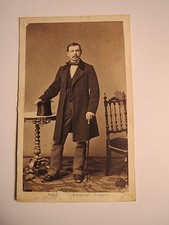 Stuttgart - stehender Mann im