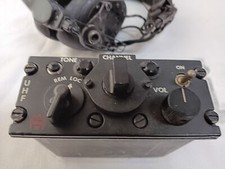 Britisches Militär Funkgerät  Control Panel, Cushion Headset MX  2088/ U