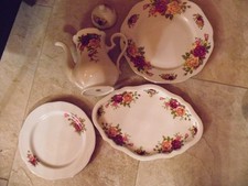 Kaffeekanne Kuchenteller  Reproduktion  Royal  Alberts Old Country Rose