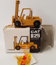 NZG 1:87 Gabelstapler Cat B25