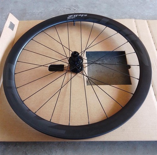 Zipp 303 carbon - carbon, clincher