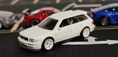Hot wheels audi - hot,