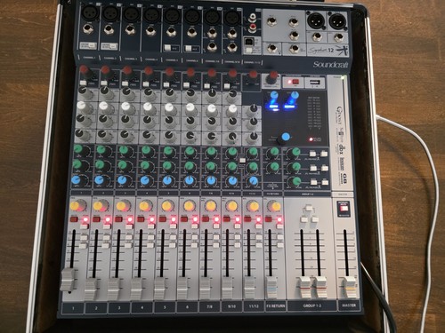 Soundcraft signature analog - signature,