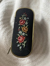 vintage-bestickte-reise-kleide