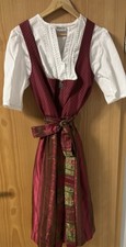 Moser Dirndl + Wenger Bluse -