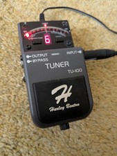 Harley Benton TU-100 * Tuner/Stimmgerät/Bodentuner (Boss TU-3 Klon)