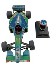 Benetton B194 Modellauto 1:18 Michael Schumacher Mehrfarbig 23cm Akzeptabel