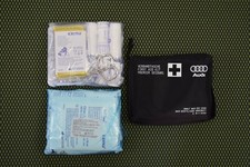 Original Audi Verbandtasche 8W0860282B Verbandskasten first aid bag 05/2022