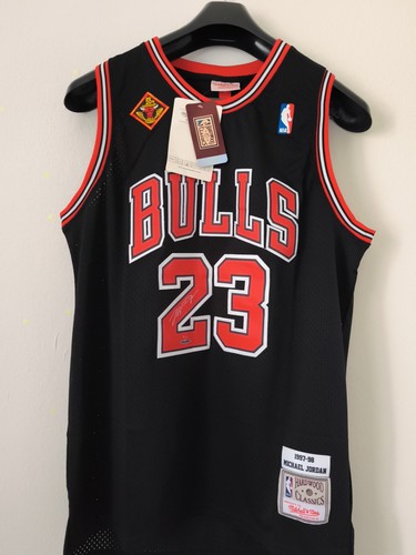 Michael jordan signed - michael,
