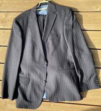 Hochwärtiger Hugo Boss Anzug