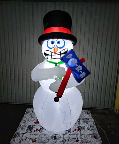 Selbst aufblasender schneemann - selbst,