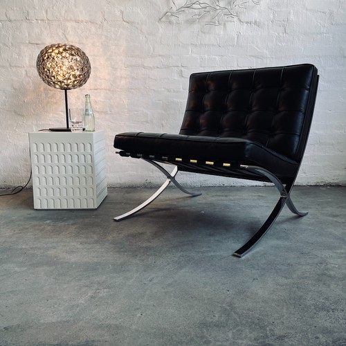 Knoll international - knoll,